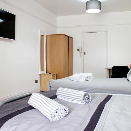 Large Studio Garden Flat On Golders Green Road Londen Buitenkant foto